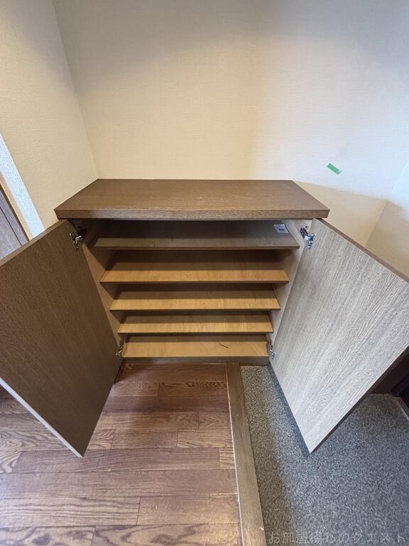 玄関　（写真は同物件イメージ）