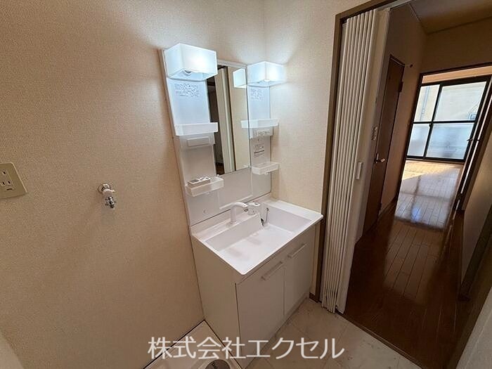 洗面設備　独立洗面台です。