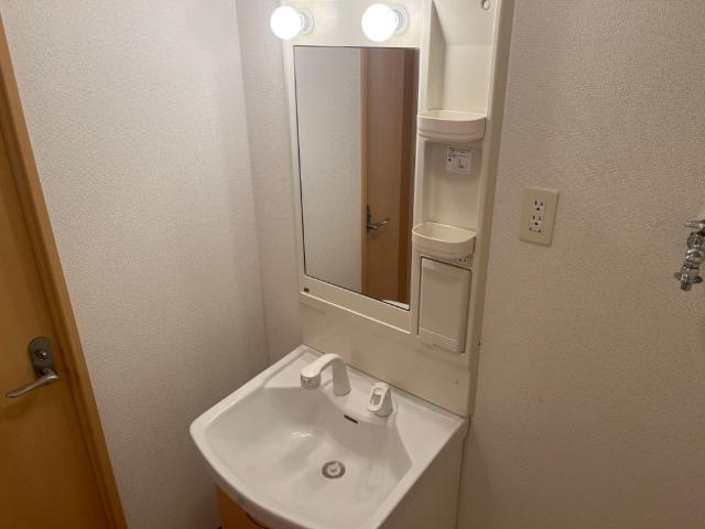 洗面設備　洗髪洗面化粧台