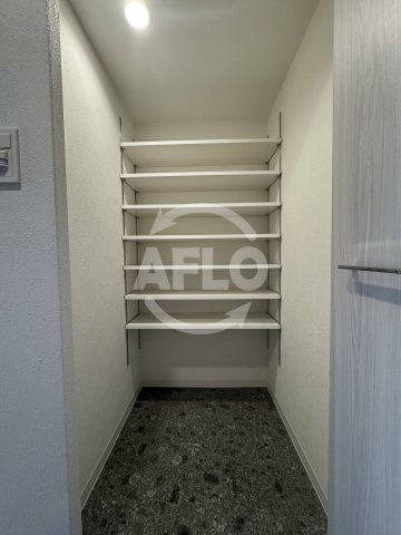 その他　プレサンス大正フレンジ　玄関靴箱