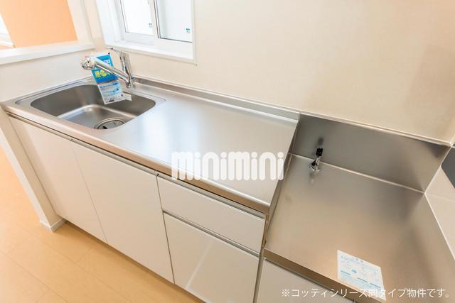 キッチン　同型タイプの写真です