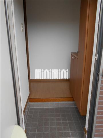 玄関　下駄箱付きの玄関です