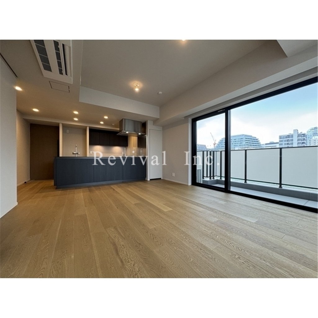 居室・リビング　床暖房付のリビングでございます