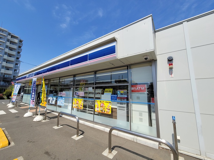 コンビニ　ローソン　アクロスプラザ東久留米店（コンビニ）まで304m