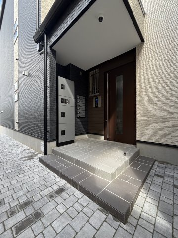 エントランス　※同シリーズ参考写真