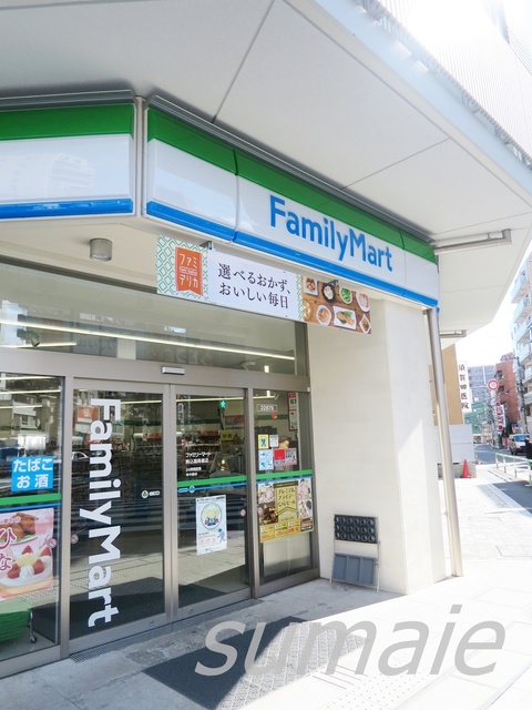コンビニ　ファミリーマート駒込霜降橋店（コンビニ）まで235m