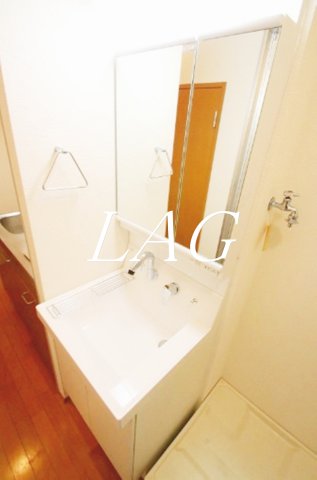 洗面設備　独立洗面台です。