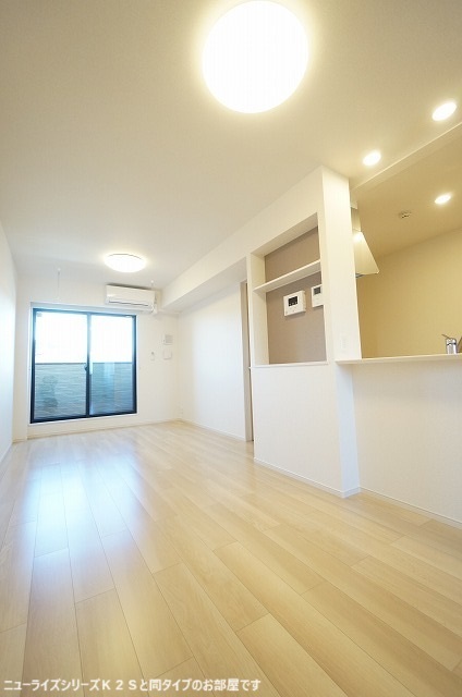 居室・リビング　同仕様