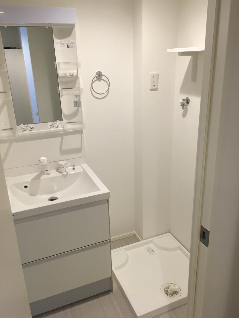 洗面設備　独立洗面台※同シリーズの写真になります