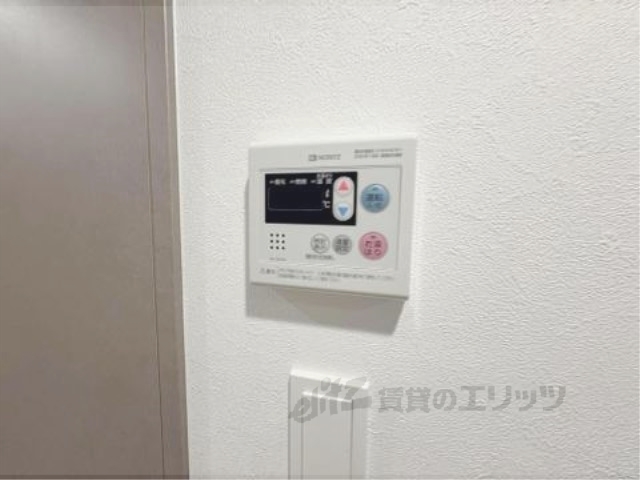 その他設備　給湯器リモコン
