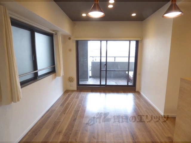 居室・リビング　リビング