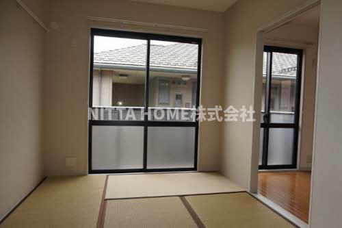 バルコニー　南向きの専用テラスもあります！