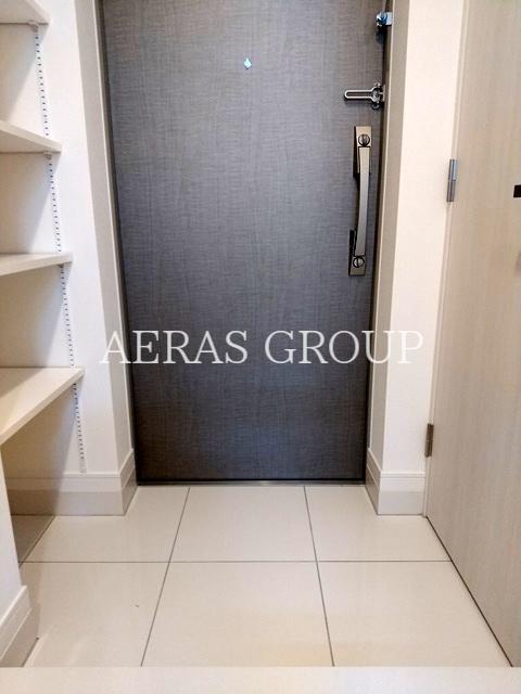 玄関　同タイプ参考写真