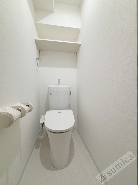 トイレ　温水洗浄便座完備♪