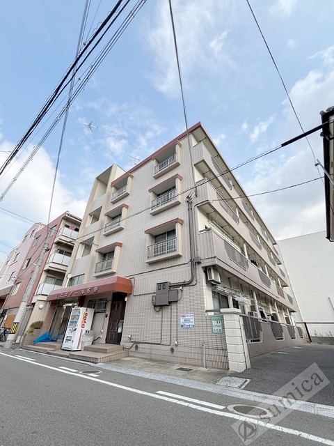 建物外観　スタイリッシュな建物です＾＾