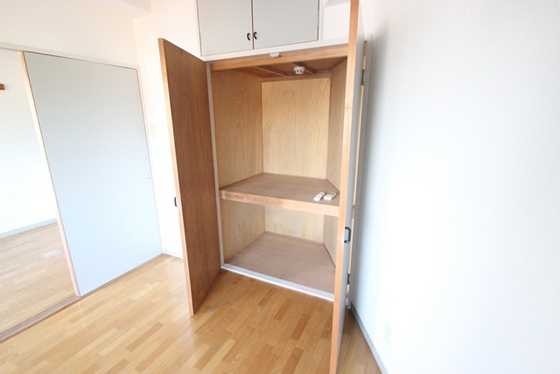 収納　※別号室の写真です