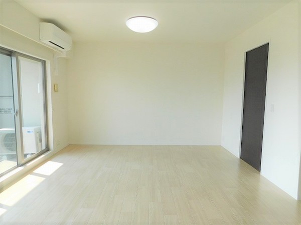 居室・リビング　※現況を優先します。