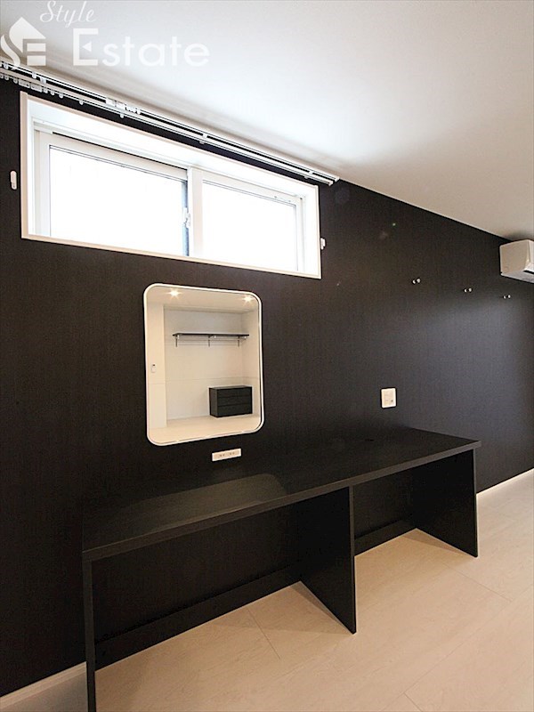 その他設備　テレビボード