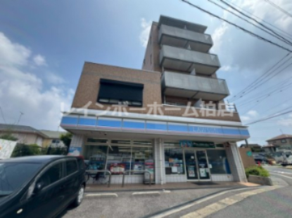 コンビニ　ローソン 柏増尾駅前店（コンビニ）まで396m