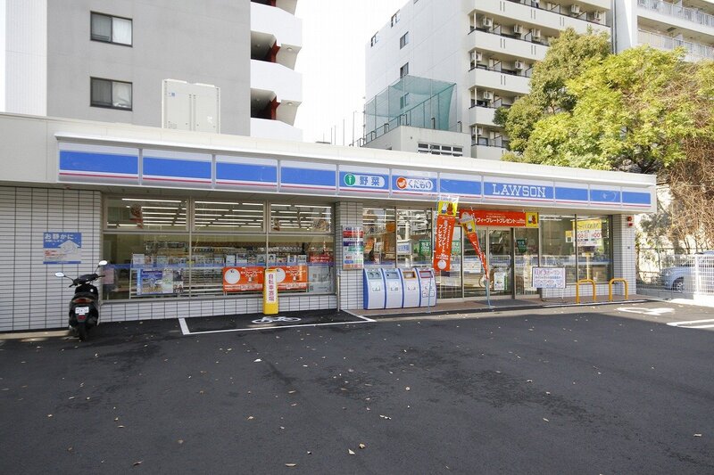 コンビニ　ローソン中区瓦町店（コンビニ）まで13m