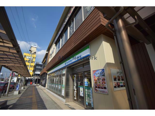 コンビニ　ファミリーマート江南駅店（コンビニ）まで497m