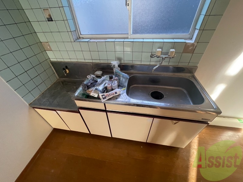 キッチン　キッチンには作業場もあります。料理も捗りますね。