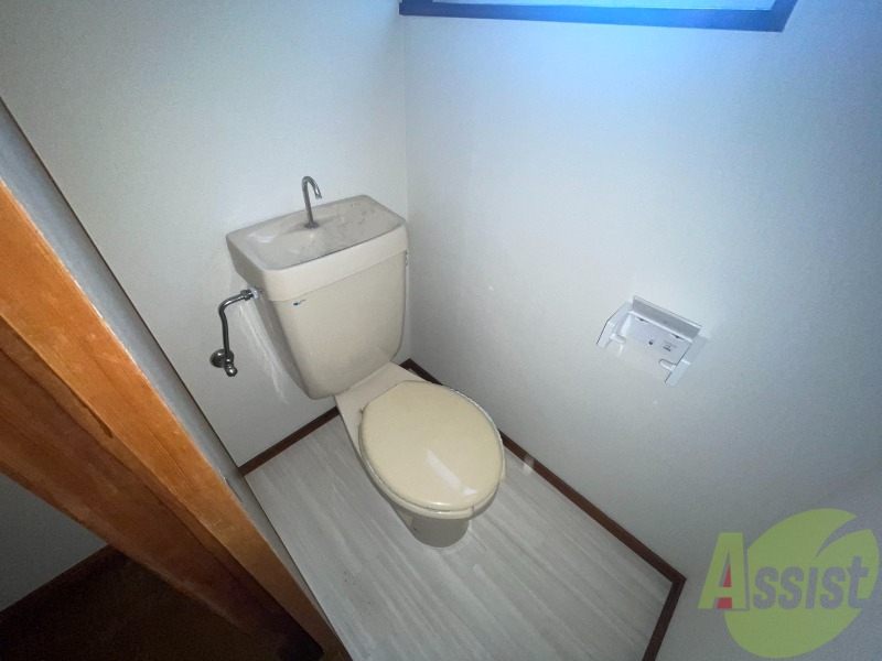 トイレ　トイレは清潔感があり安心して使用できそうです。