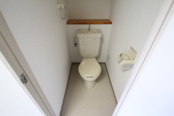 トイレ　※別部屋の写真です