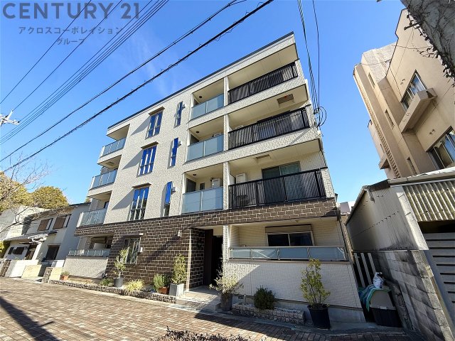 建物外観　オートロック付きで安心！宅配BOX付きで便利！