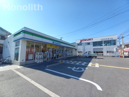 コンビニ　ファミリーマート 堺草部店（コンビニ）まで620m