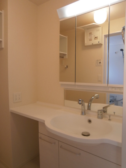 洗面設備　カウンター洗面台