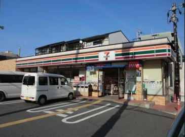 コンビニ　セブンイレブン 京都油小路九条店（コンビニ）まで412m
