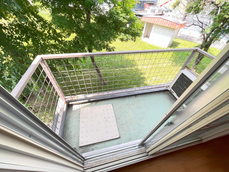 バルコニー　バルコニー