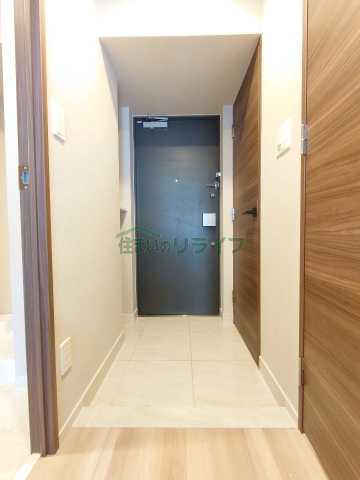 玄関　ルジェンテ・バリュ上野根岸