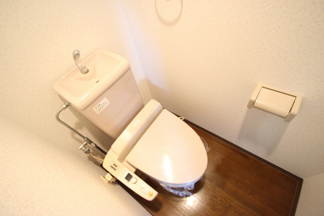 トイレ　使い勝手のいいお手洗いです