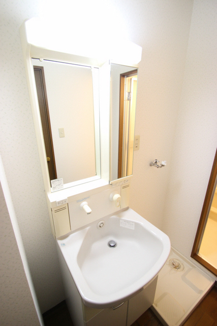 洗面設備　忙しい朝もゆったり使えます