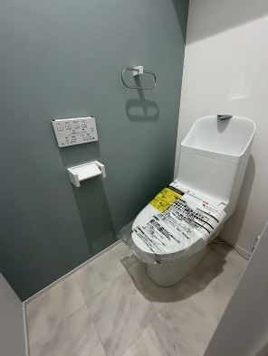 トイレ　別号室イメージ