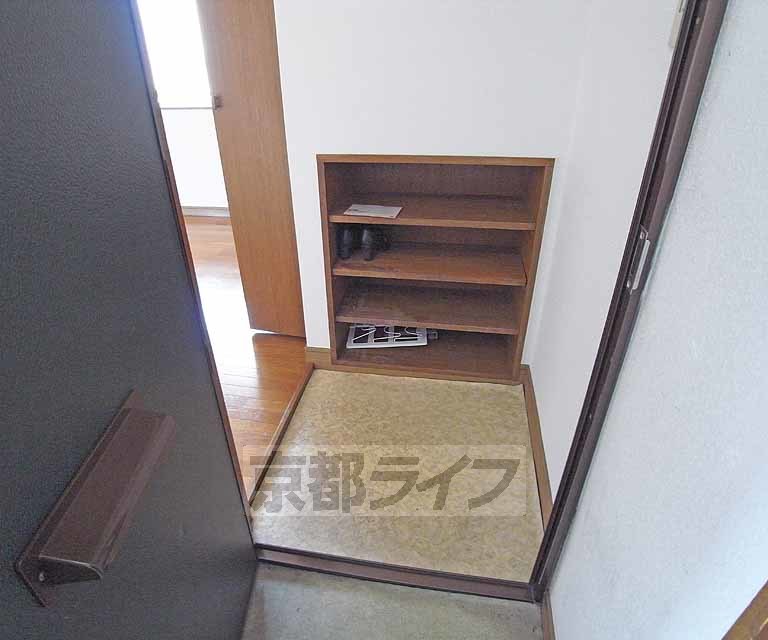 玄関　おや？シューズＢＯＸありました？