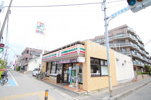 コンビニ　セブンイレブン 千葉仁戸名店（コンビニ）まで376m