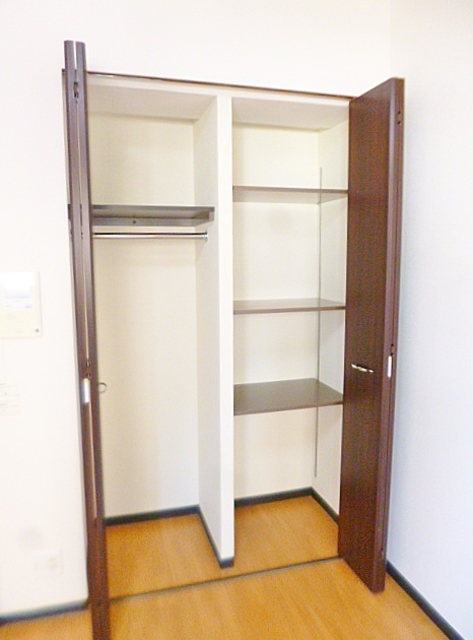 収納　クローゼット