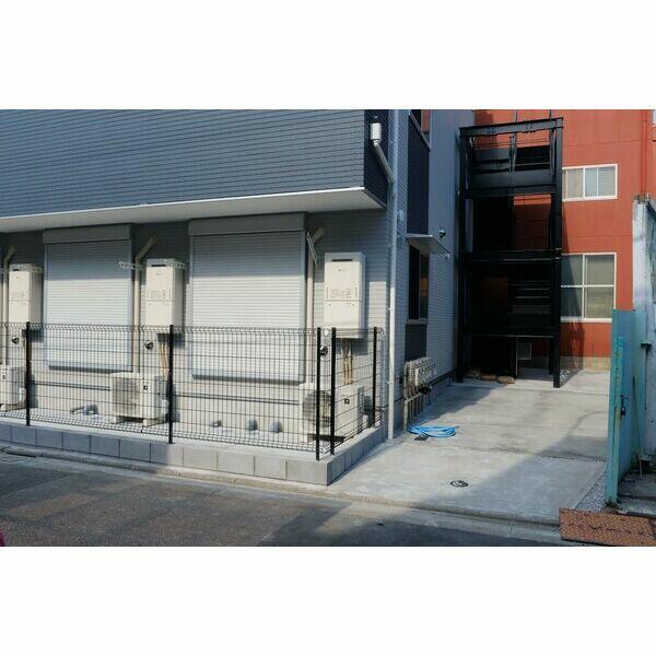 エントランス　?