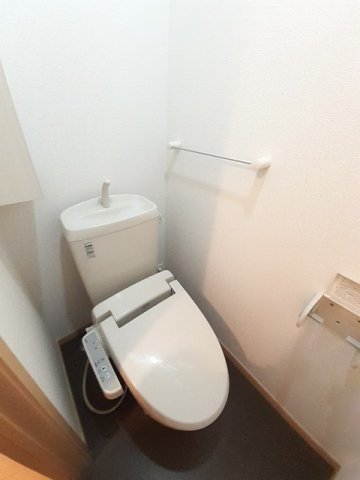 トイレ　【シャルマンハイツ】シンプルで使いやすいトイレです