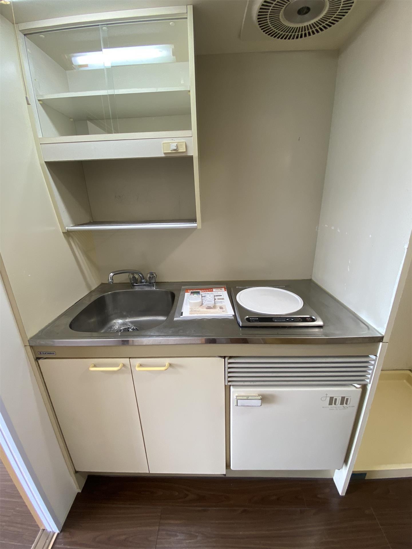 キッチン　写真は別部屋です。