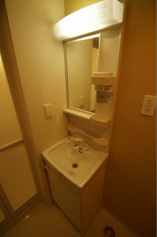 洗面設備　日々の生活に便利な「独立洗面台」