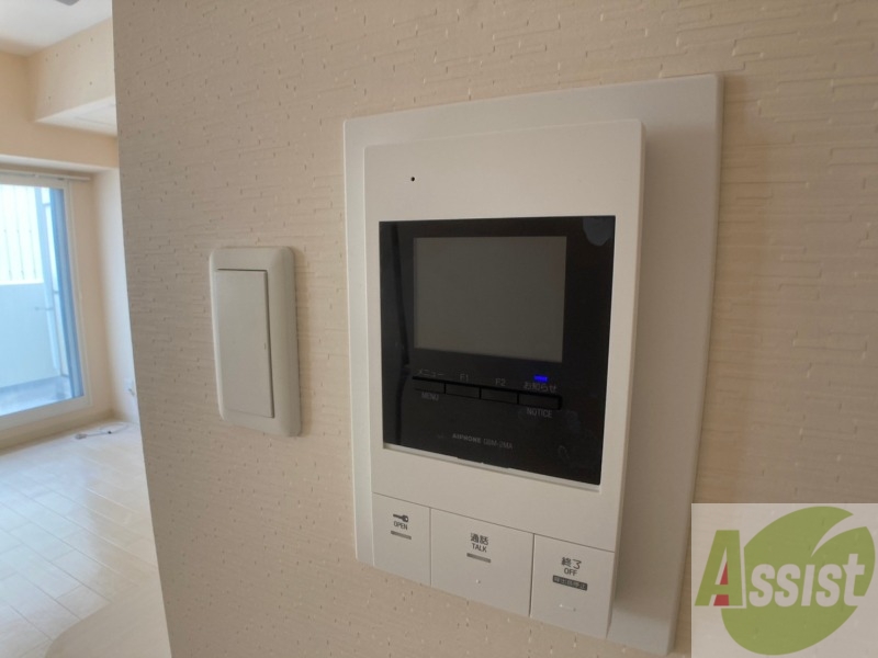 セキュリティ　ＴＶモニター付インターホンです。来客者の顔が見えるので安心！