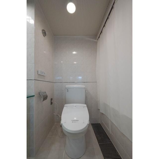 トイレ　ゆったりとした空間のトイレです