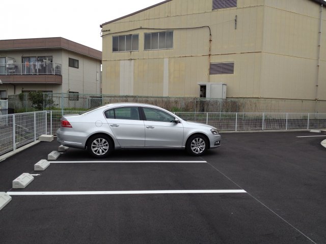駐車場　駐車スペースもあります