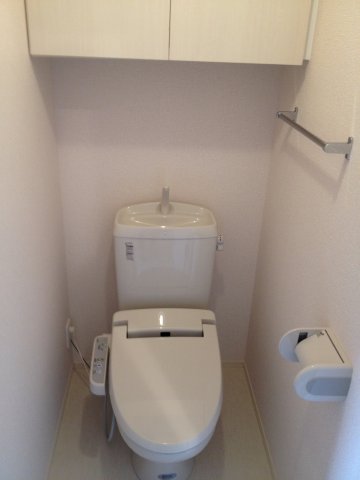 トイレ　落ち着いたトイレです