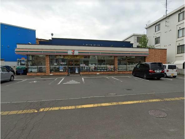 コンビニ　セブンイレブン札幌北39条店（コンビニ）まで429m