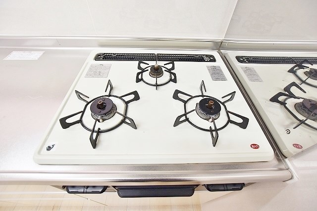 その他設備　★システムキッチン／３口コンロ★